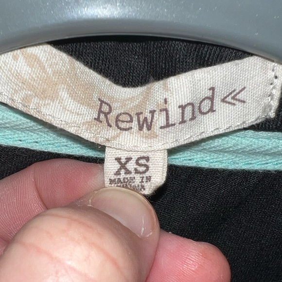 Rewind Brand Sleeveless Button-up Top Junior’s Extra Small - Picture 3 of 3
